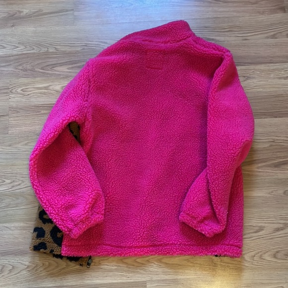 Blossom Boutique Cortney Sherpa Hot Pink and Leopard, Size M - Picture 4 of 5